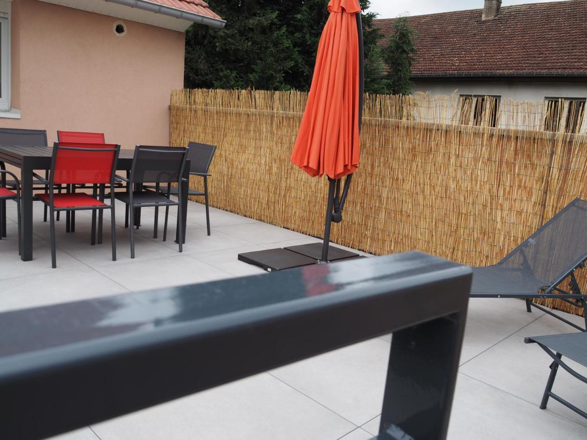 Gite Le Renouveau Avec Jacuzzi Privatif Laveline Eksteriør bilde