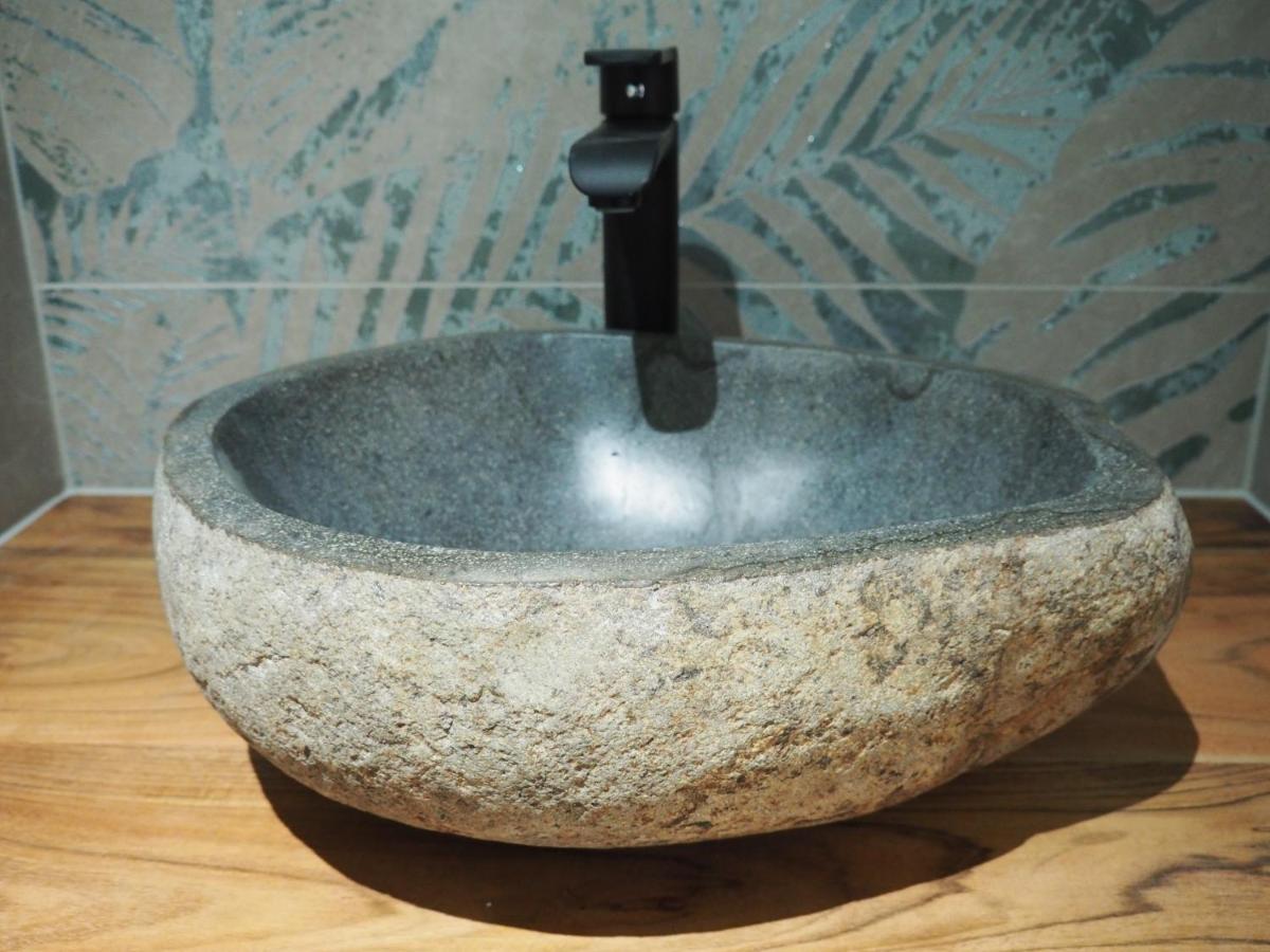 Gite Le Renouveau Avec Jacuzzi Privatif Laveline Eksteriør bilde